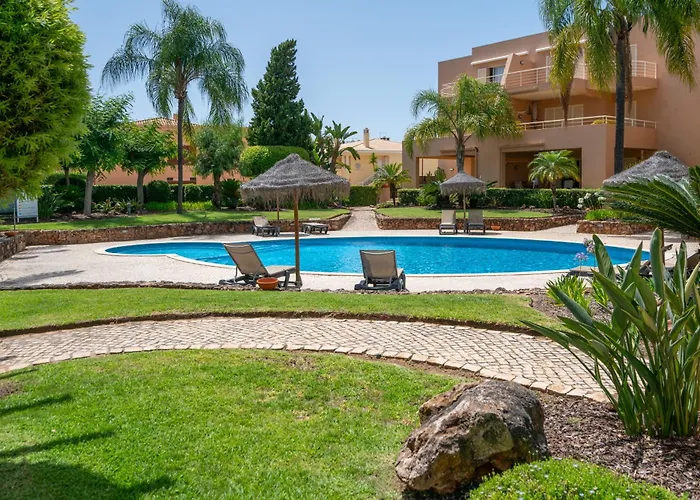 Coastal Golf By Seareen