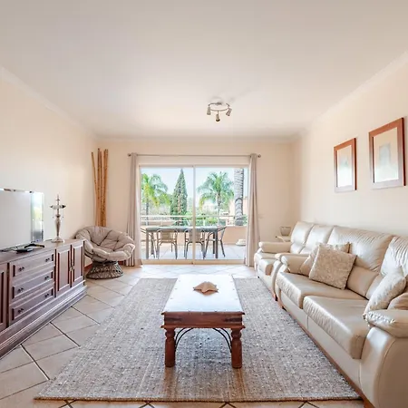Coastal Golf By Seareen Apartment