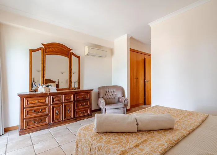 Coastal Golf By Seareen