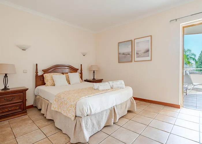 Coastal Golf By Seareen *